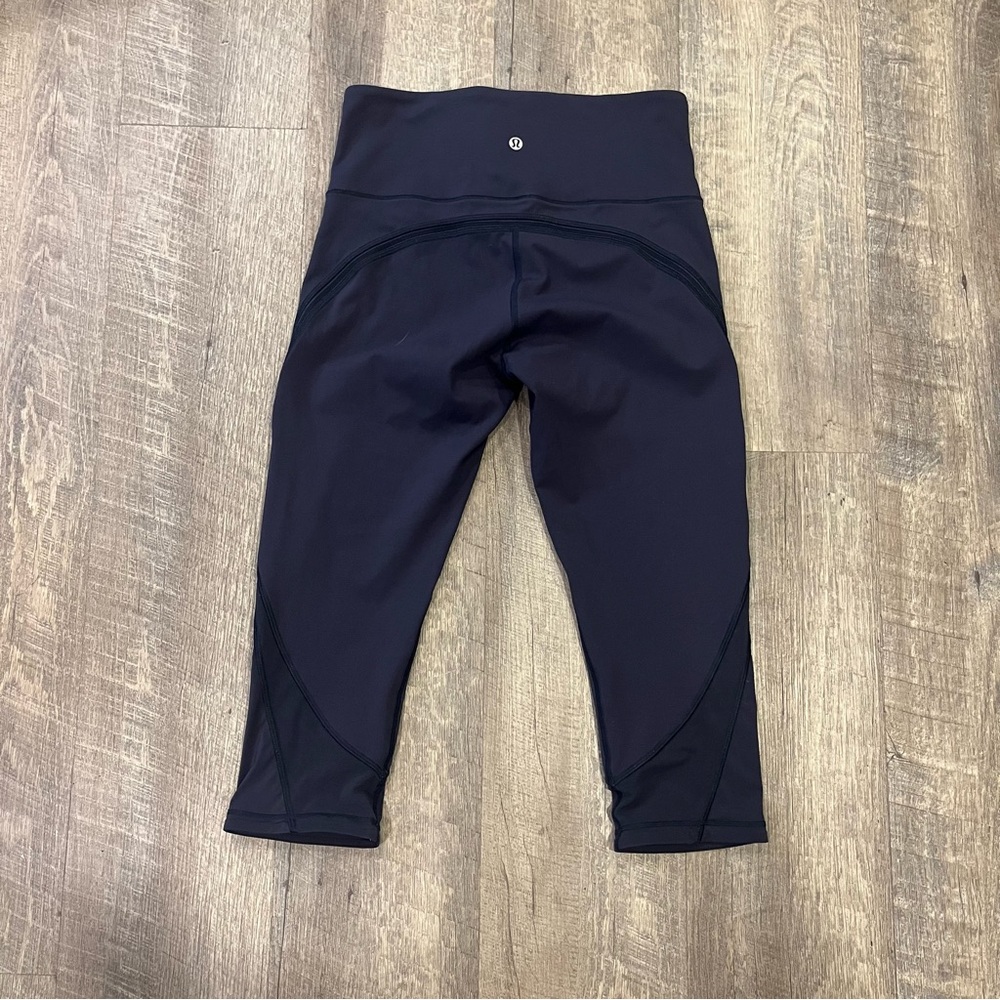 Lululemon 7/8 leggings in Navy
